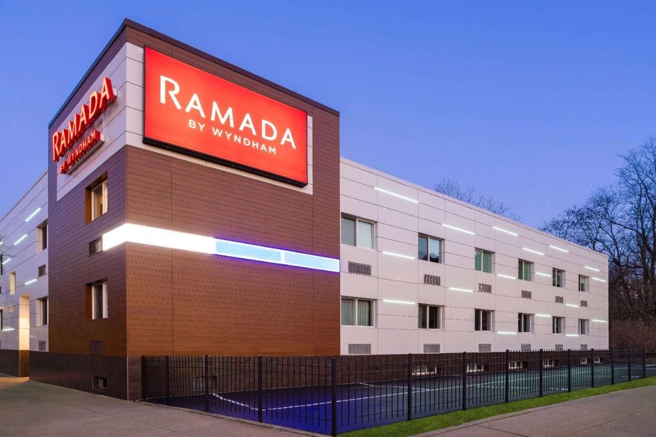 Hotel Ramada By Wyndham Bronx Nueva York Exterior foto